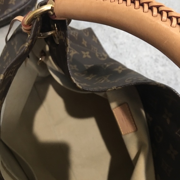 Louis Vuitton Artsy MM bag. - Picture 3 of 4